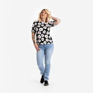 (MULTICOLOR STRIPES) LulaRoe Simply Comfortable Alli Basic T